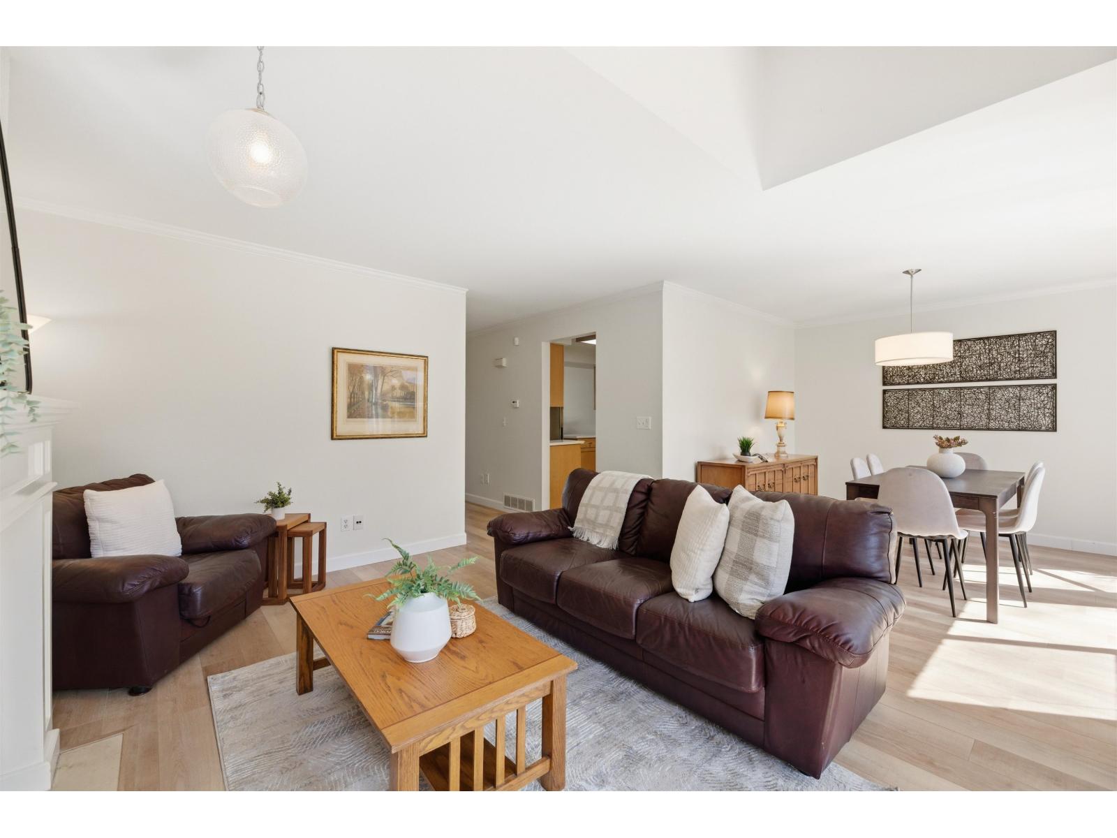 103 10538 153 Street, Surrey, British Columbia  V3R 0G6 - Photo 5 - R3111091