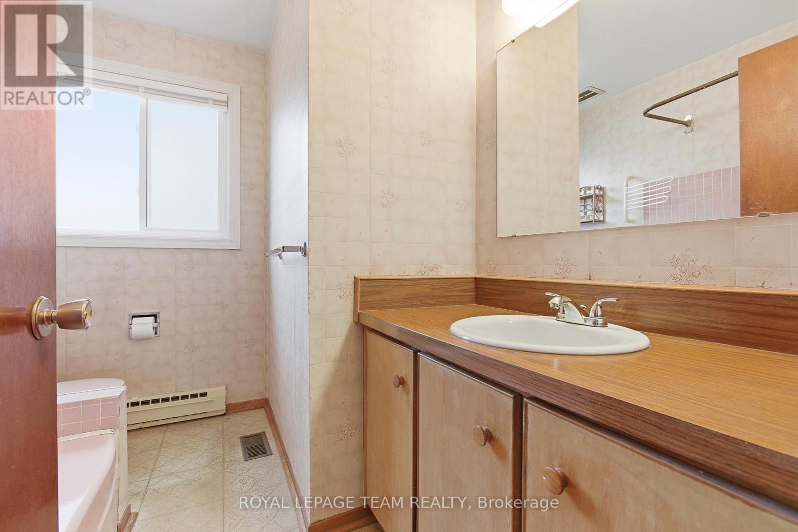 57 Sullivan Avenue, Ottawa, Ontario  K2G 1V1 - Photo 15 - X13003646