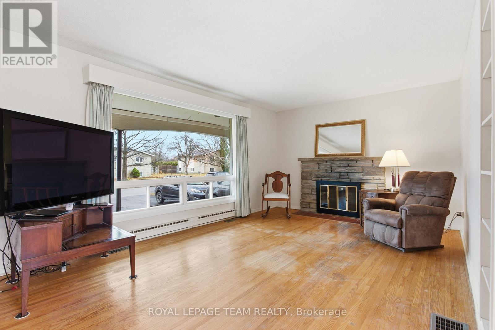 57 Sullivan Avenue, Ottawa, Ontario  K2G 1V1 - Photo 7 - X13003646