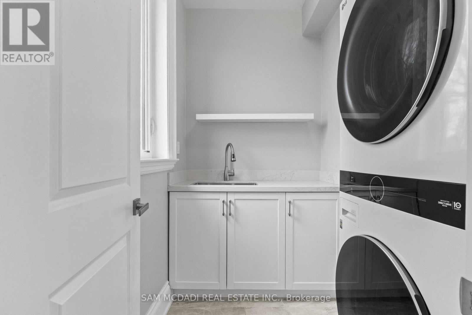 15 Old Oak Drive, Toronto, Ontario M9A 1A3 - Photo 11 - W13004640