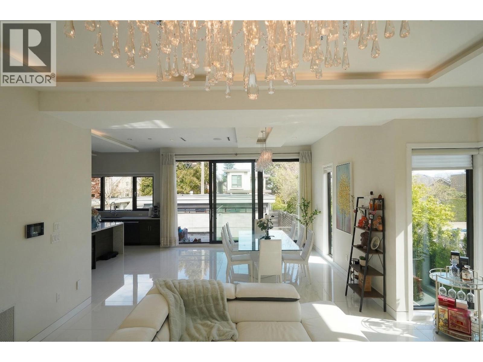 3011 W 27th Avenue, Vancouver, British Columbia  V6L 1W6 - Photo 9 - R3112140