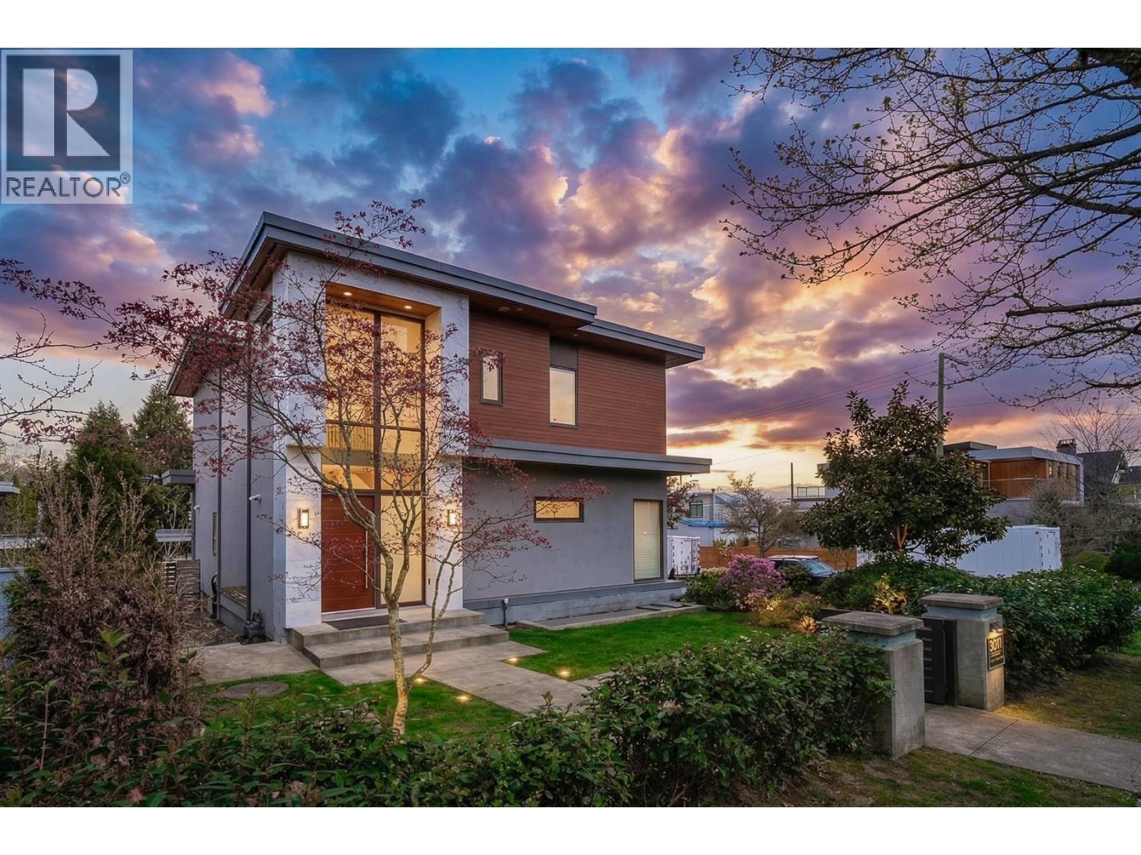 3011 W 27TH AVENUE, Vancouver, British Columbia