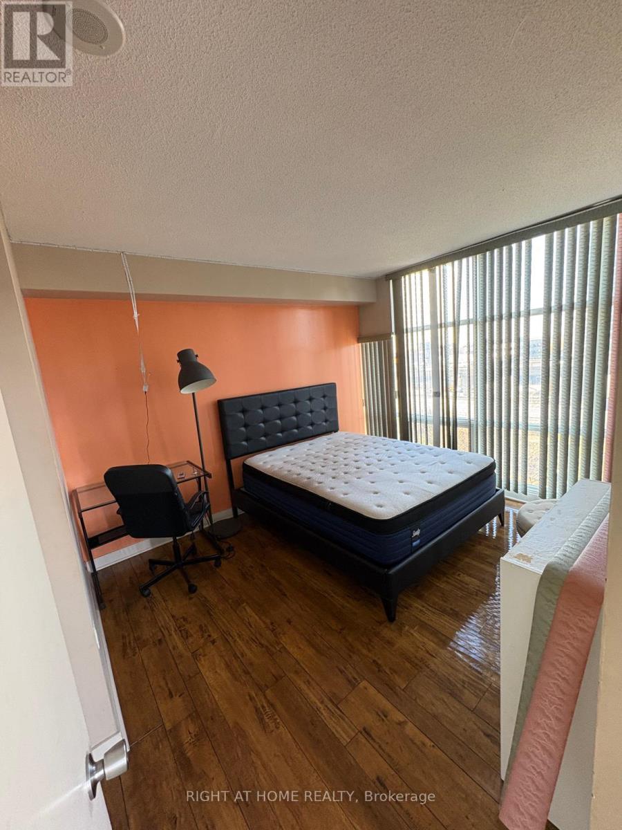 512 - 35 Mariner Terrace, Toronto, Ontario  M5V 3V9 - Photo 7 - C13004792