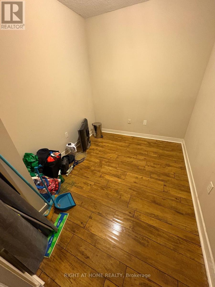 512 - 35 Mariner Terrace, Toronto, Ontario  M5V 3V9 - Photo 9 - C13004792