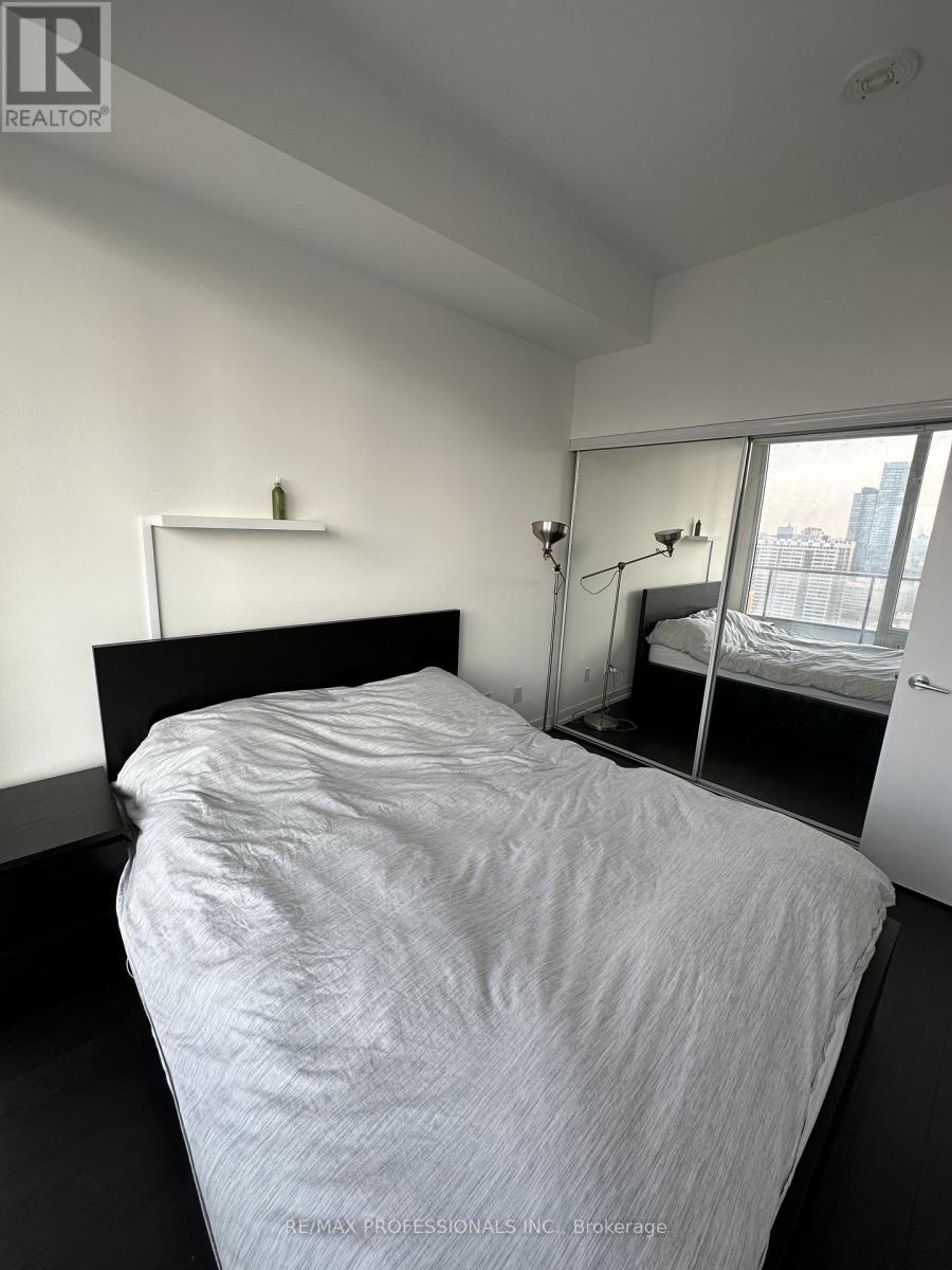 3511 - 85 Wood Street, Toronto, Ontario  M4Y 0E8 - Photo 10 - C13004810