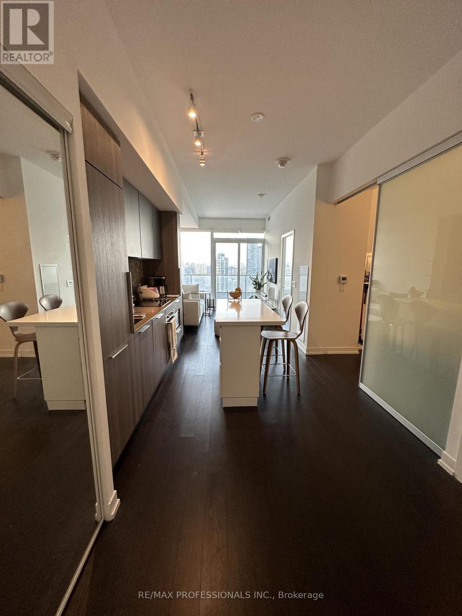 3511 - 85 Wood Street, Toronto, Ontario  M4Y 0E8 - Photo 2 - C13004810