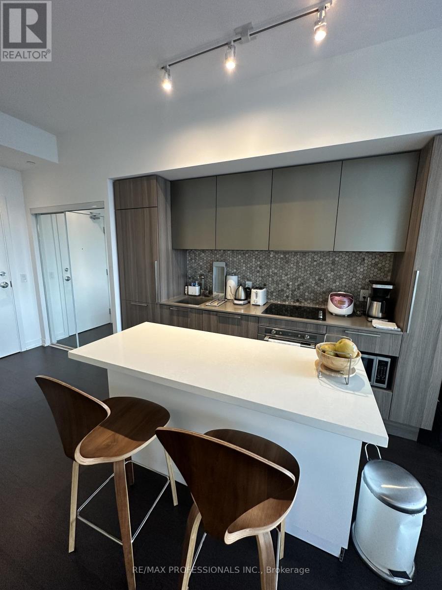 3511 - 85 Wood Street, Toronto, Ontario  M4Y 0E8 - Photo 3 - C13004810