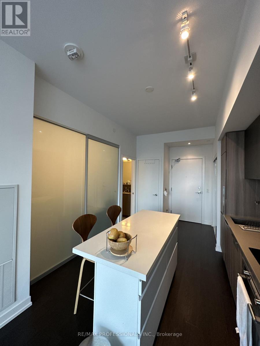 3511 - 85 Wood Street, Toronto, Ontario  M4Y 0E8 - Photo 4 - C13004810