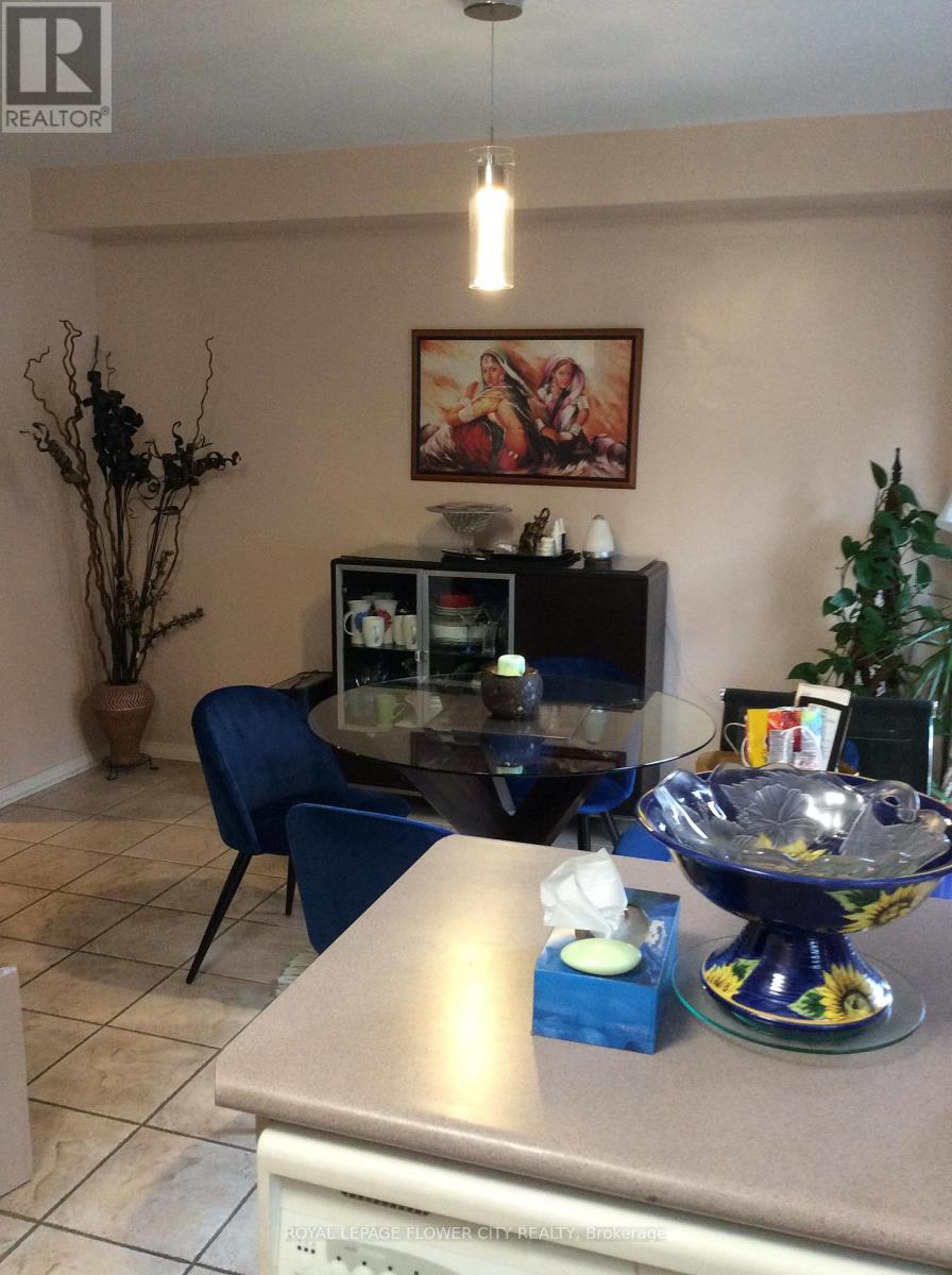 30 Condotti Drive, Vaughan, Ontario  L4H 2C8 - Photo 19 - N12987158