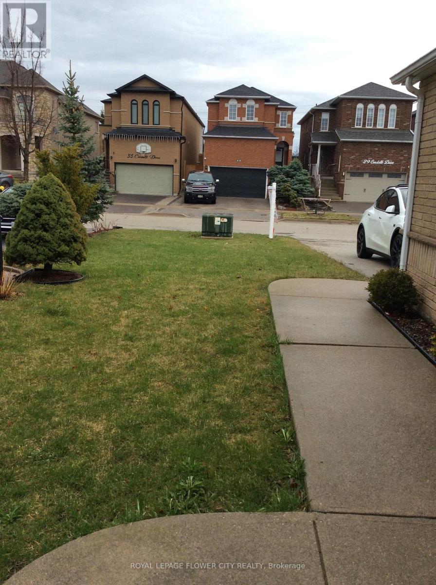 30 Condotti Drive, Vaughan, Ontario  L4H 2C8 - Photo 9 - N12987158