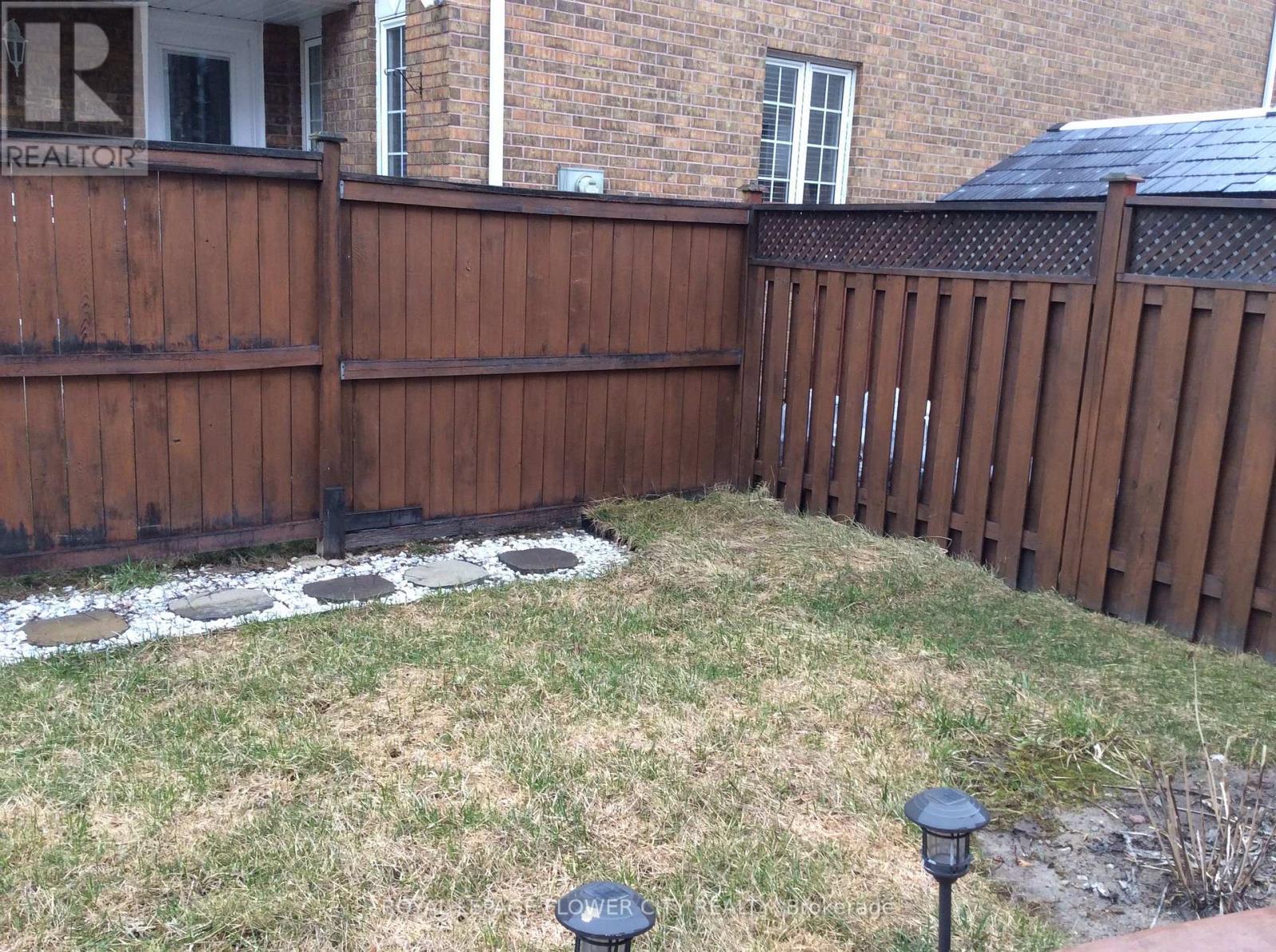 30 Condotti Drive, Vaughan, Ontario  L4H 2C8 - Photo 5 - N12987158