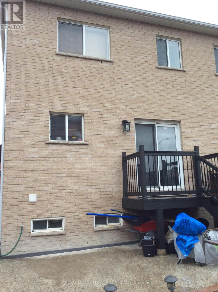 30 Condotti Drive, Vaughan, Ontario  L4H 2C8 - Photo 6 - N12987158