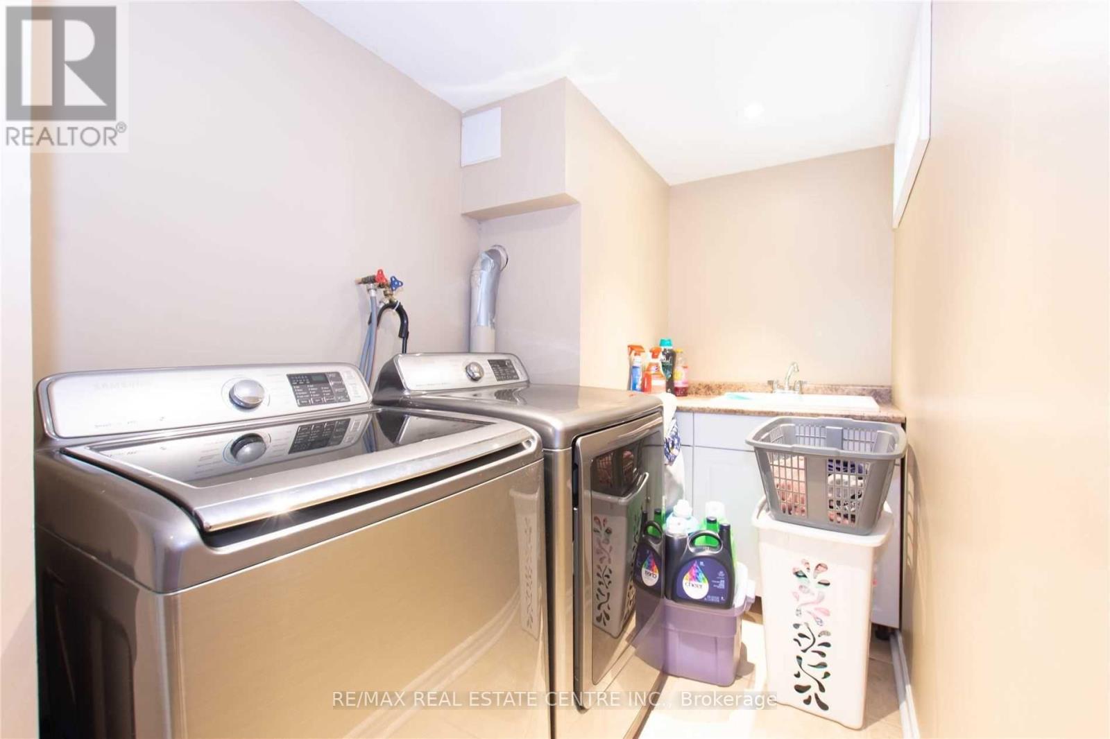 539 Weynway Court, Oakville, Ontario  L6L 4G8 - Photo 20 - W13004820