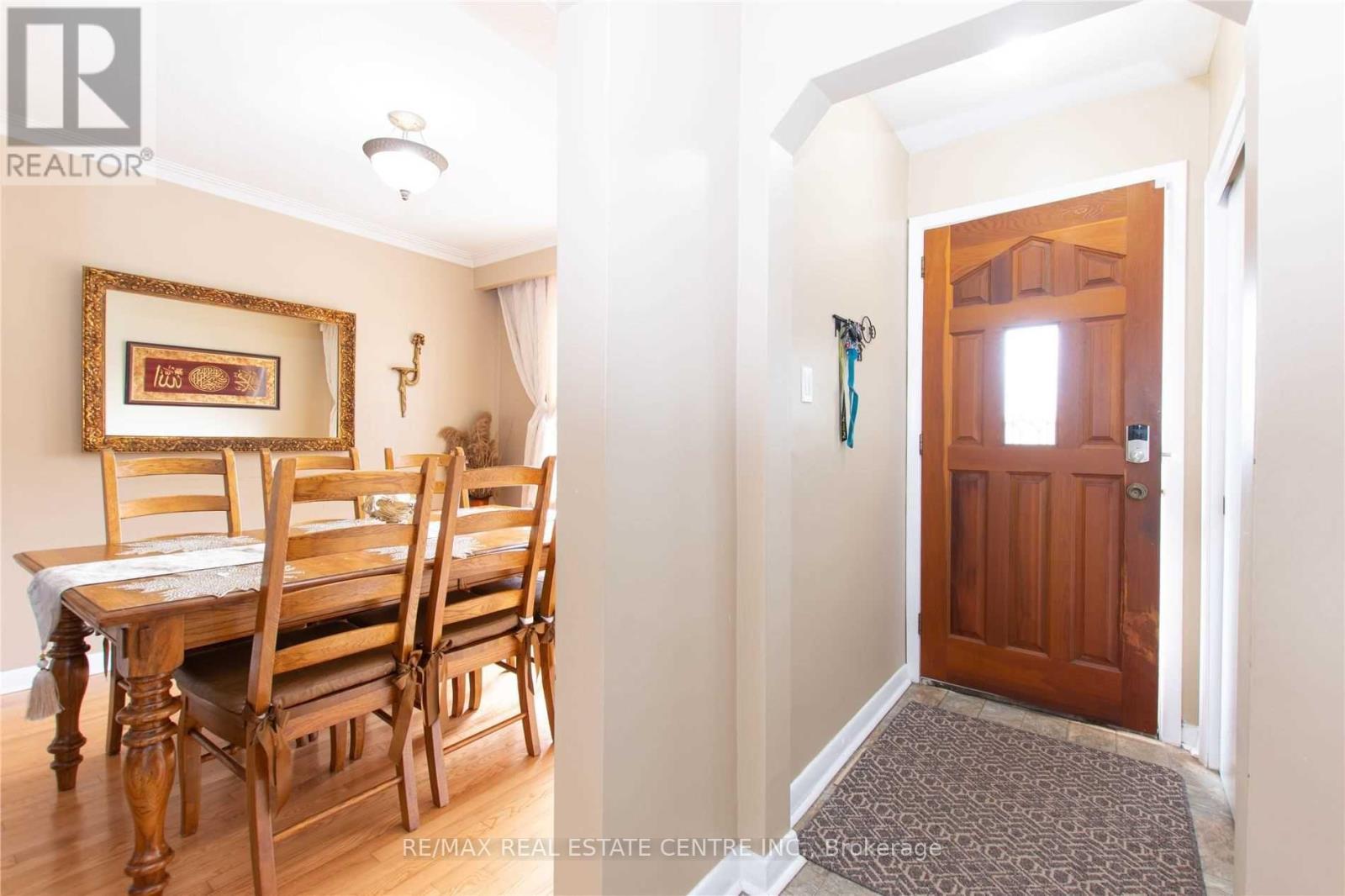 539 Weynway Court, Oakville, Ontario  L6L 4G8 - Photo 3 - W13004820