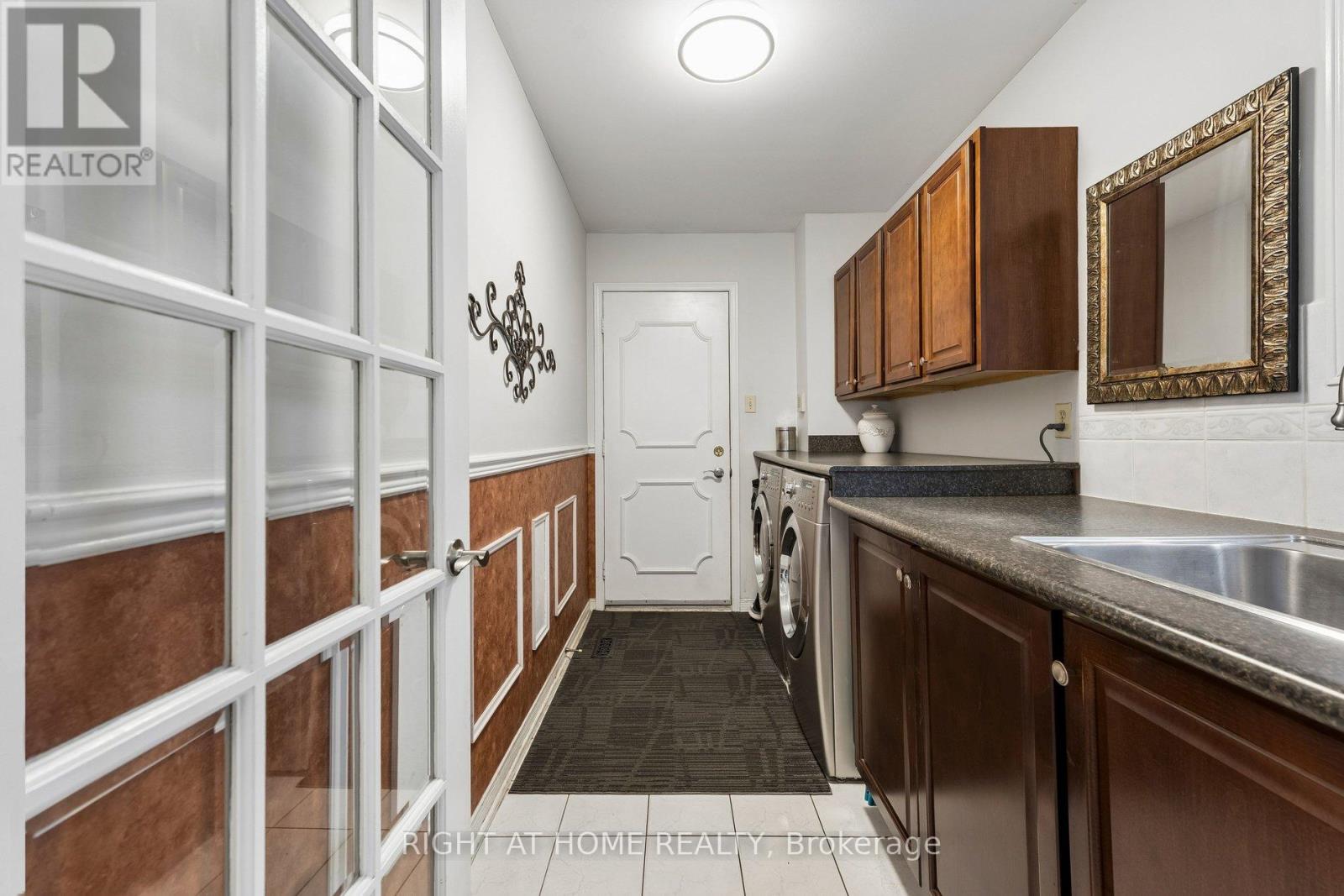 39 Banner Road, Brampton, Ontario  L6X 4K8 - Photo 15 - W13004824