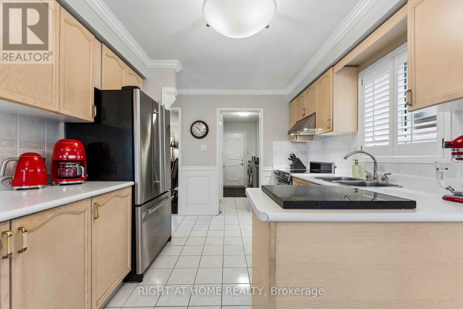 39 Banner Road, Brampton, Ontario  L6X 4K8 - Photo 16 - W13004824