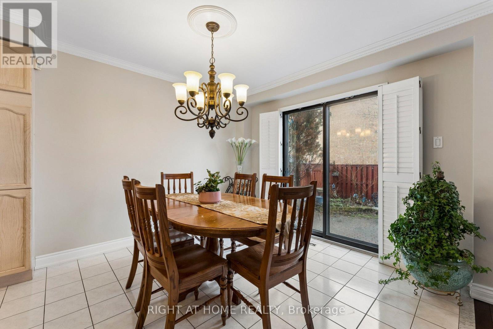 39 Banner Road, Brampton, Ontario  L6X 4K8 - Photo 21 - W13004824