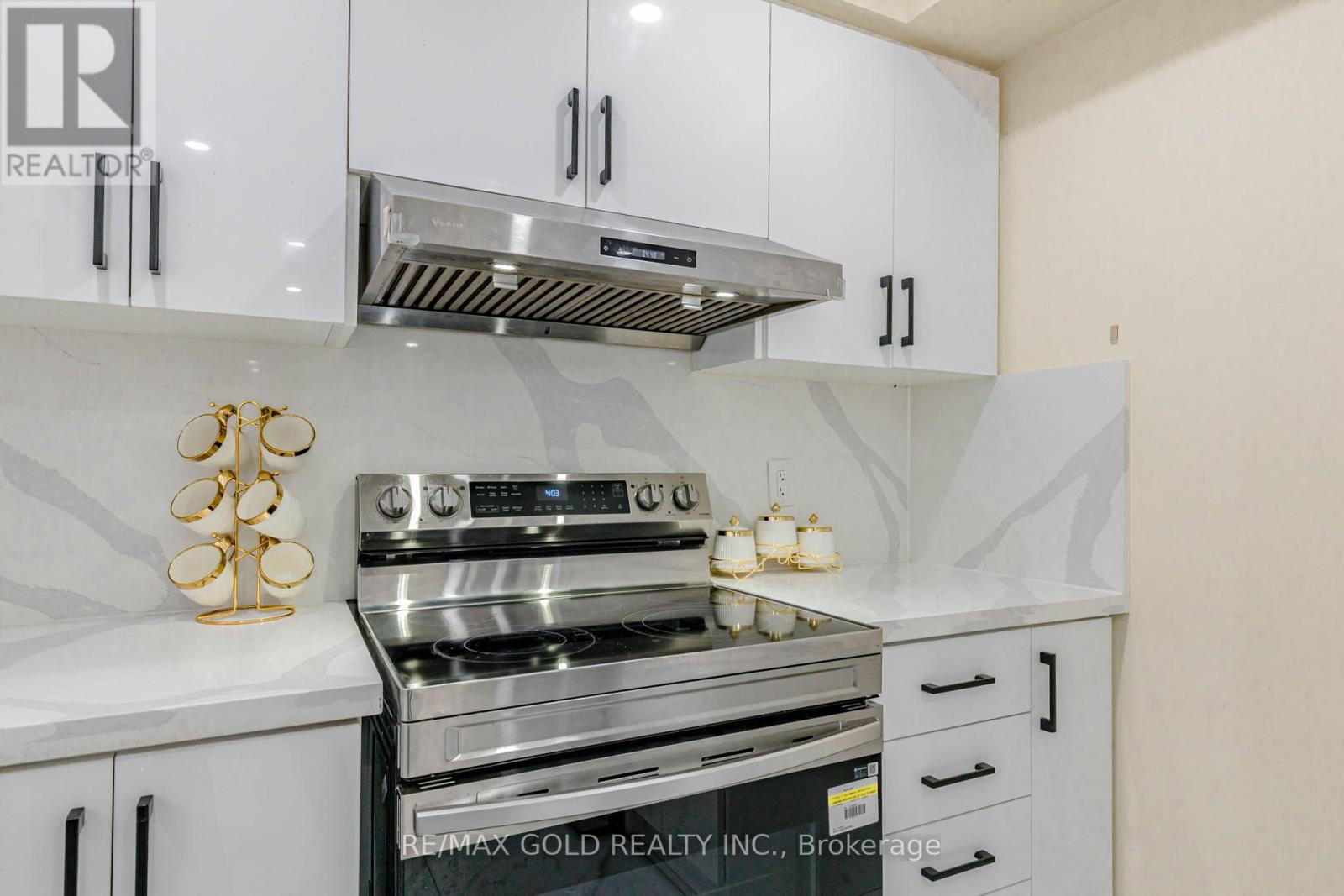 23 Wild Indigo Crescent, Brampton, Ontario  L6R 2J9 - Photo 21 - W13004840