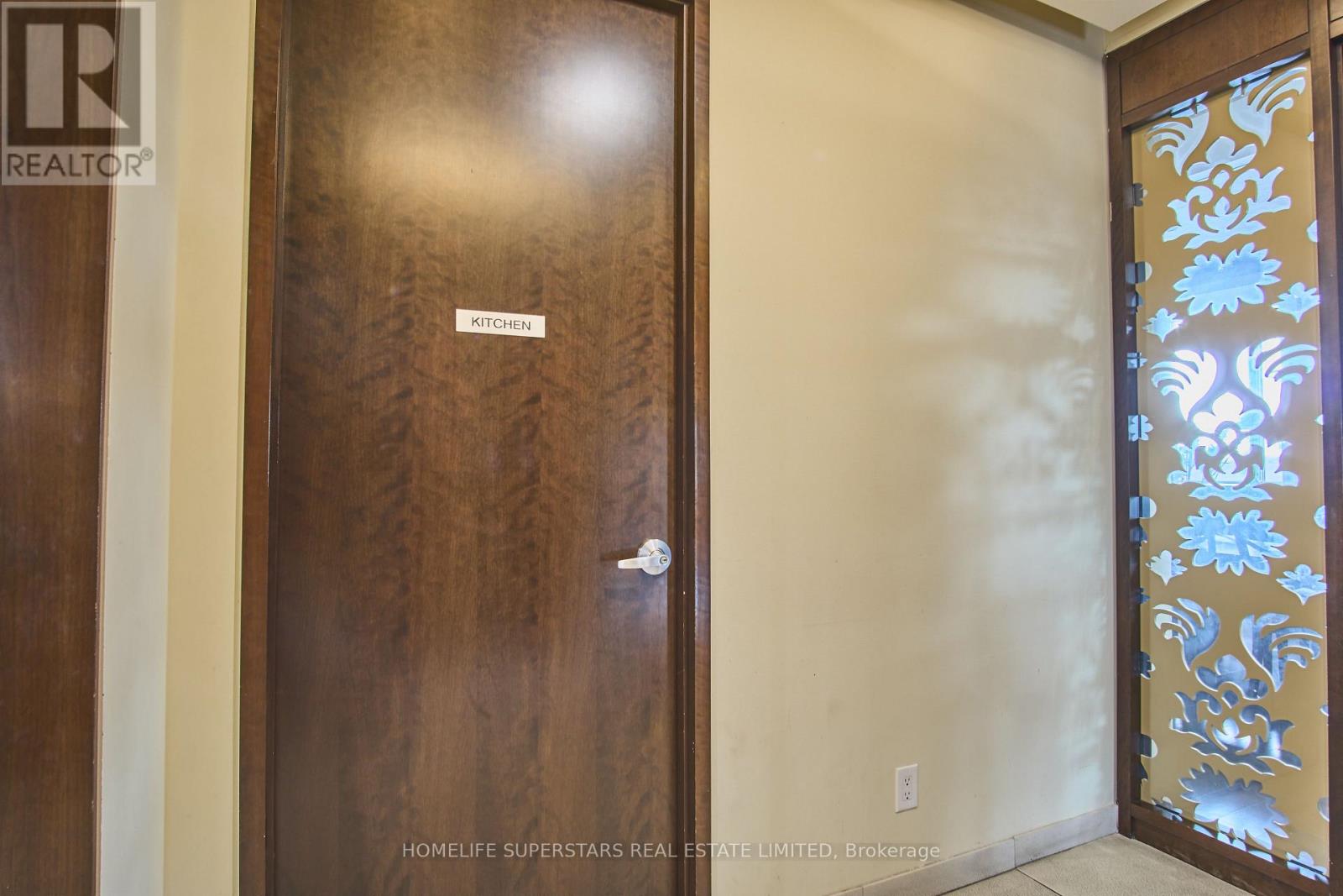 509 - 100 John Street, Brampton, Ontario  L6W 0A8 - Photo 35 - W13004852