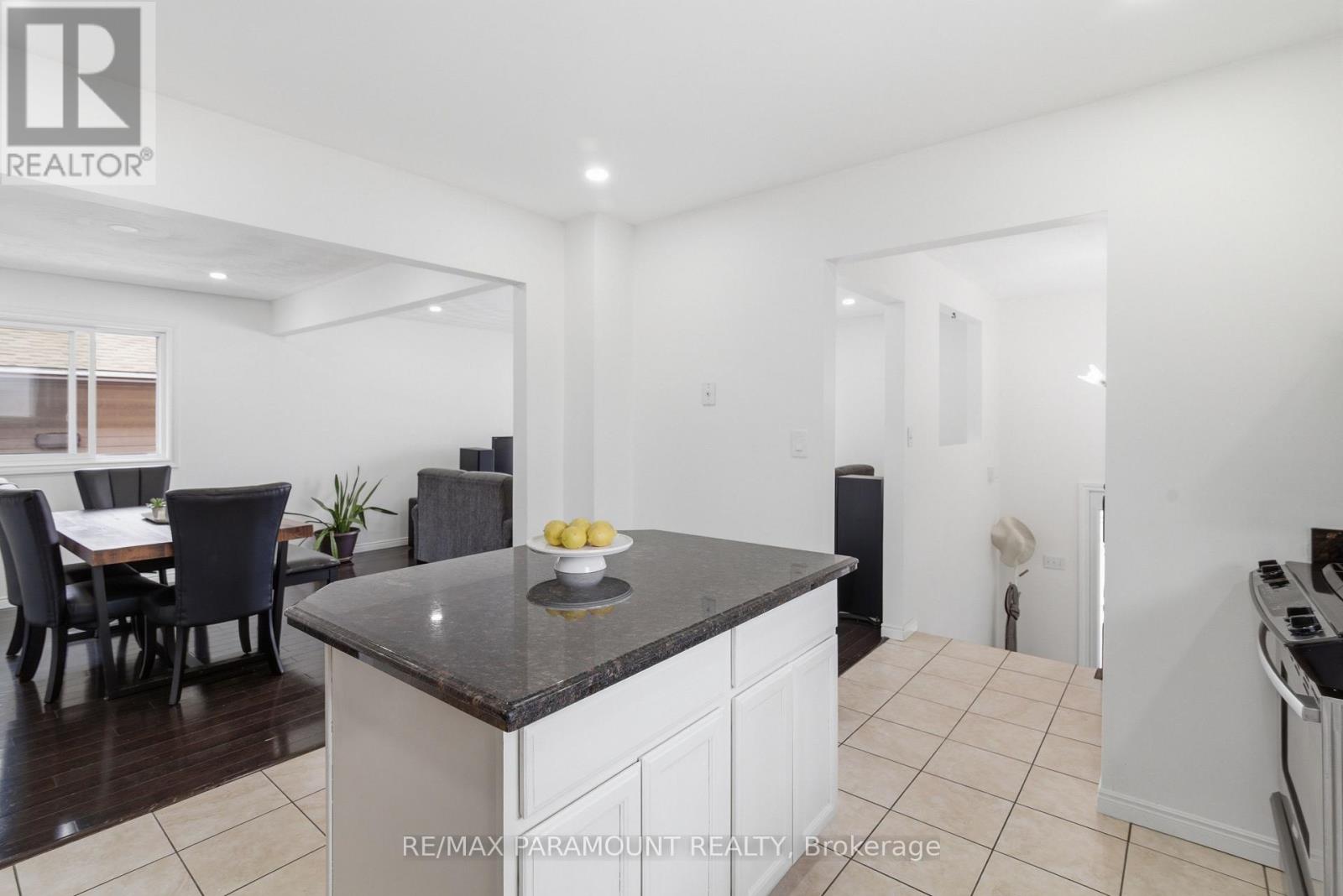 1262 Upper Gage Avenue, Hamilton, Ontario  L8W 1E4 - Photo 13 - X13004802