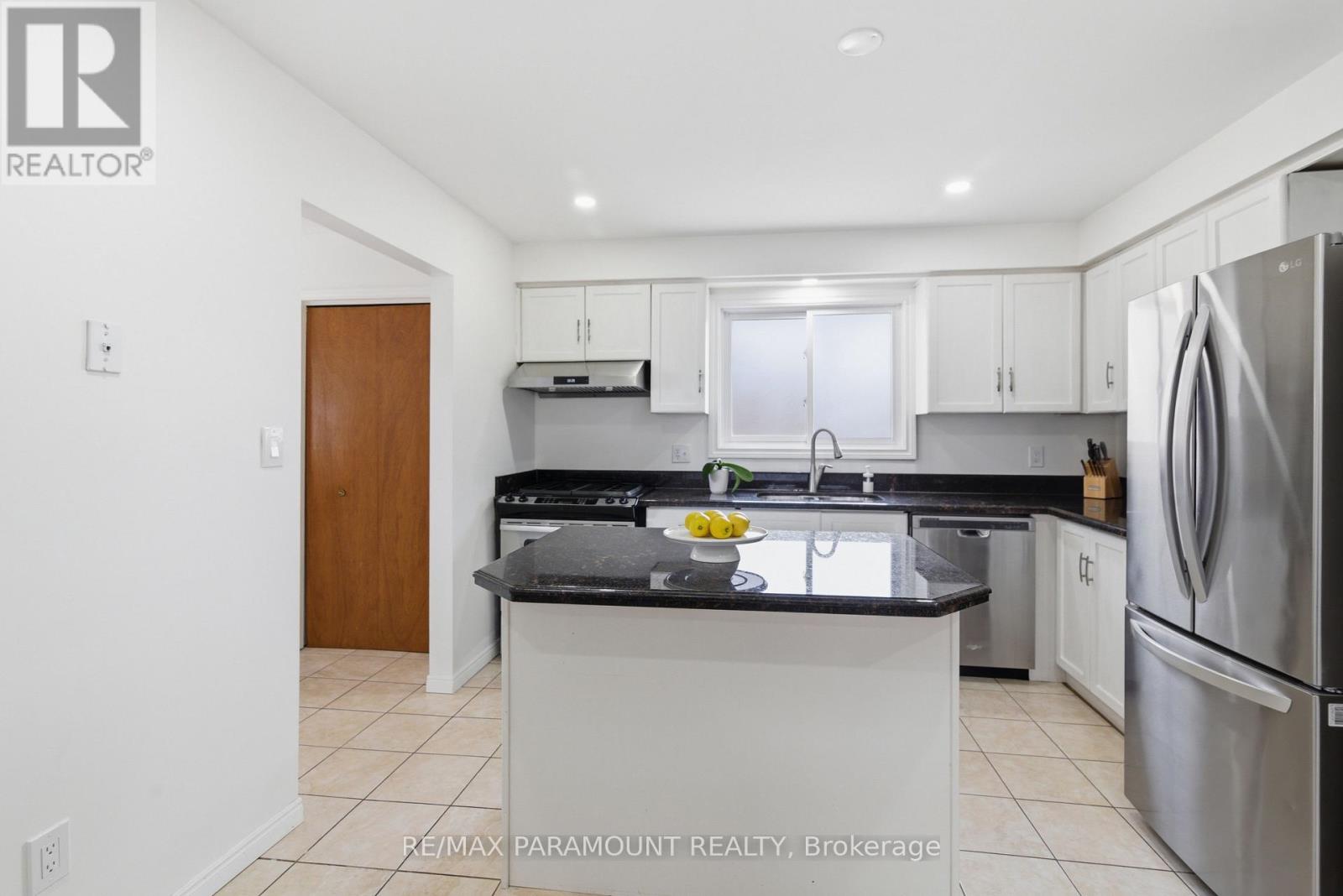 1262 Upper Gage Avenue, Hamilton, Ontario  L8W 1E4 - Photo 14 - X13004802