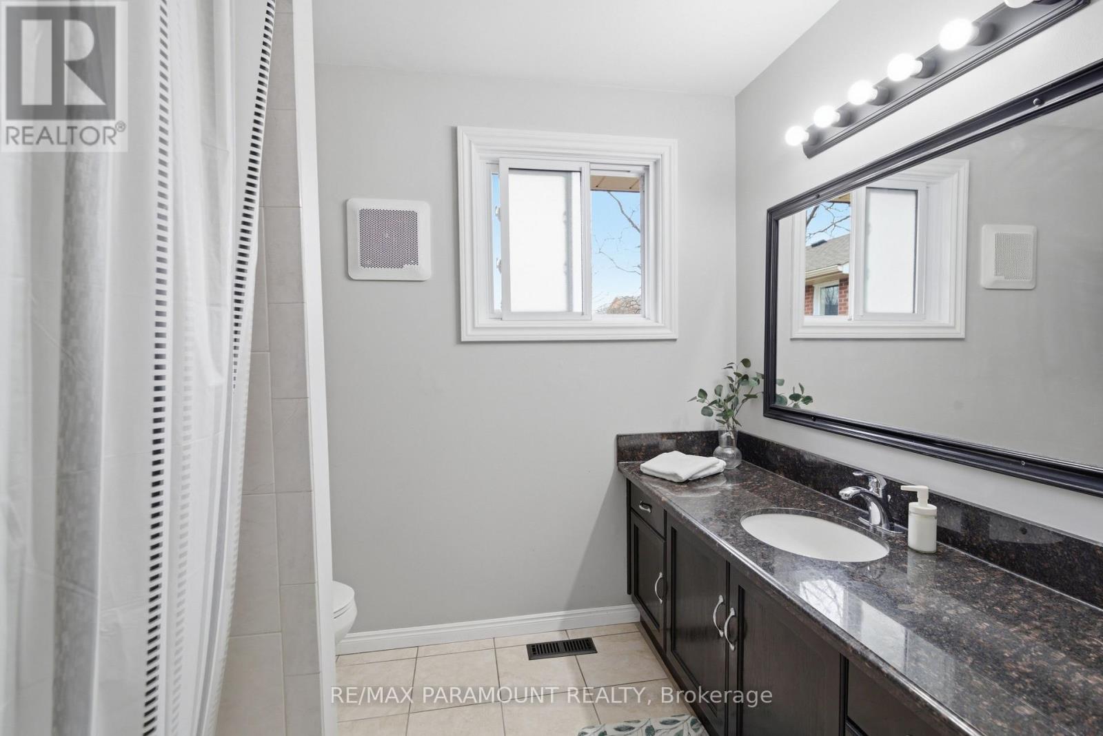 1262 Upper Gage Avenue, Hamilton, Ontario  L8W 1E4 - Photo 29 - X13004802