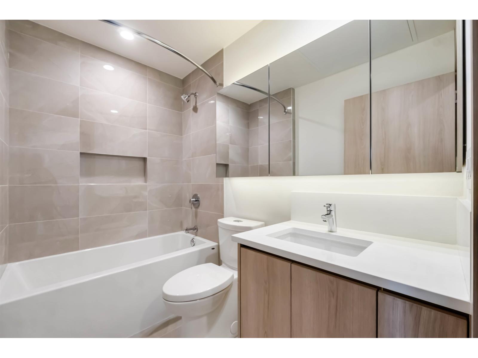 2903 10750 135a Street, Surrey, British Columbia  V3T 0V4 - Photo 13 - R3088655