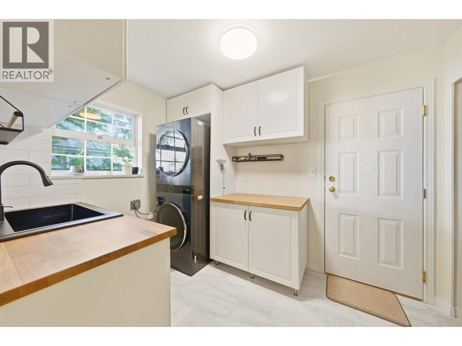 4063 Shone Road, North Vancouver, British Columbia  V7G 2N4 - Photo 19 - R3110489