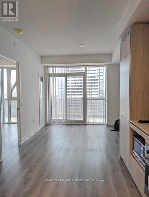 1601 - 28 Interchange Way Avenue, Vaughan, Ontario  L4K 0P8 - Photo 8 - N12942400