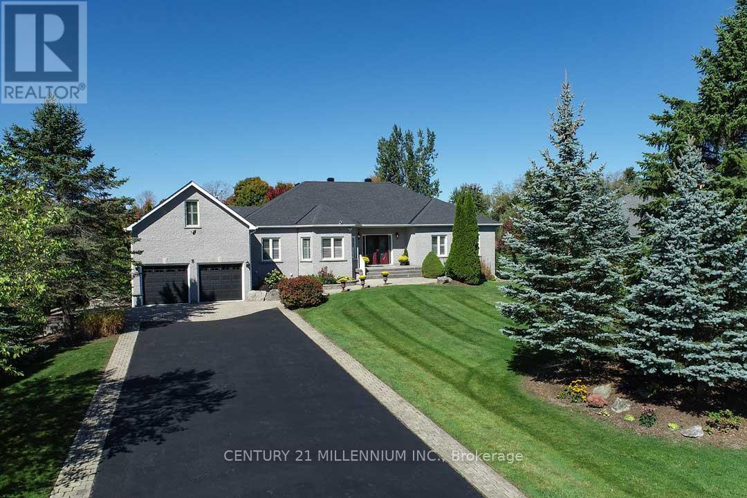 8 CASTLEWOOD COURT, Caledon, Ontario