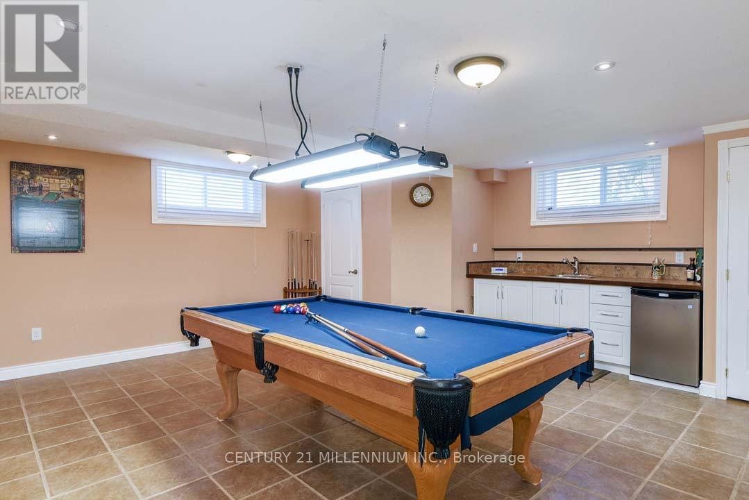 8 Castlewood Court, Caledon, Ontario  L7K 0C1 - Photo 38 - W12864650