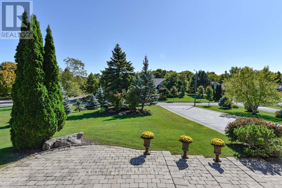 8 Castlewood Court, Caledon, Ontario  L7K 0C1 - Photo 6 - W12864650