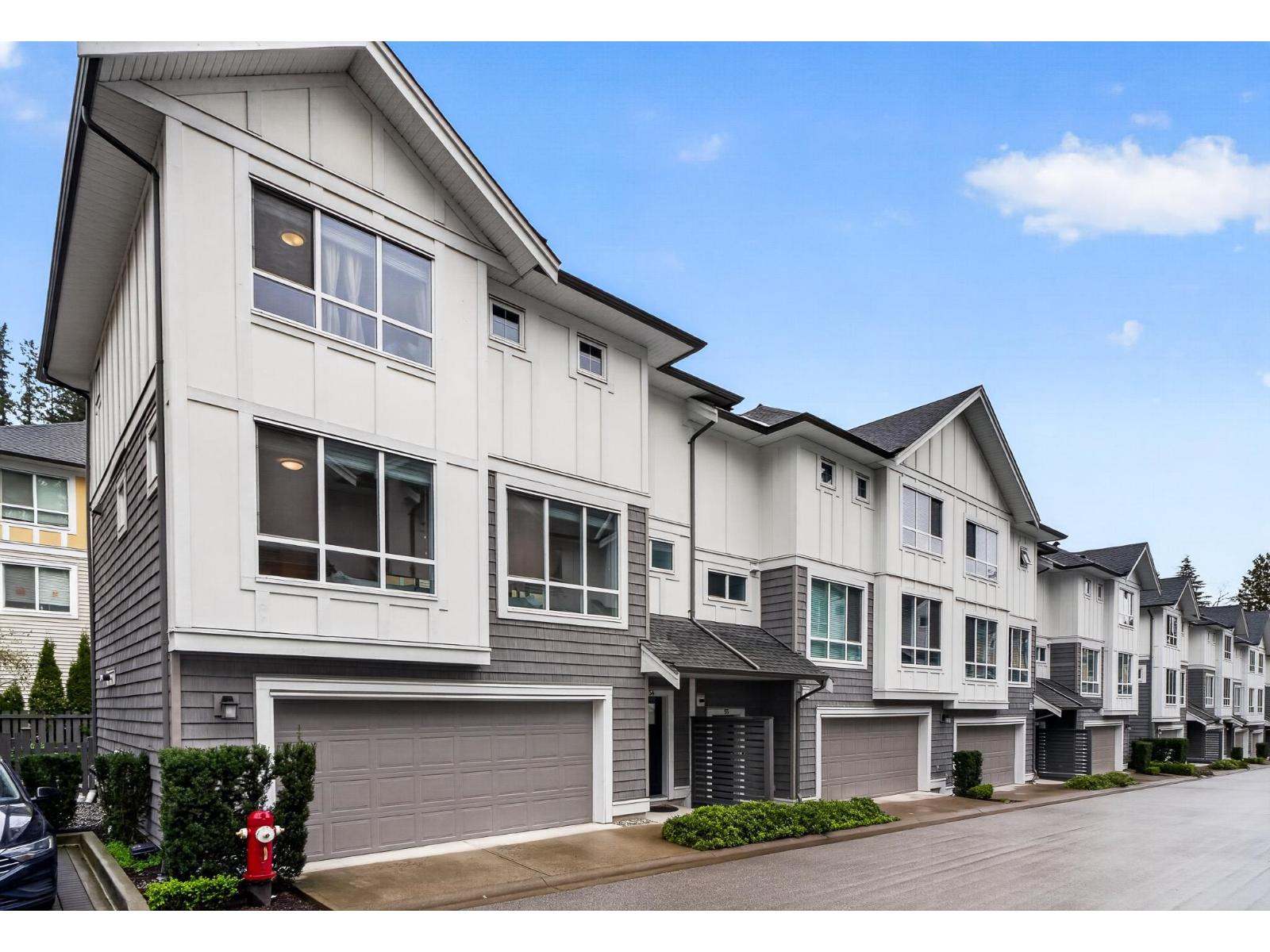 54 9688 162A STREET, Surrey, British Columbia