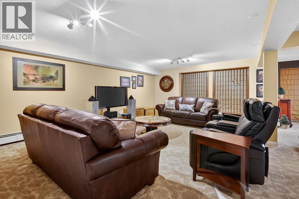 102 West Terrace Crescent, Cochrane, Alberta  T4C 1R9 - Photo 20 - A2299478