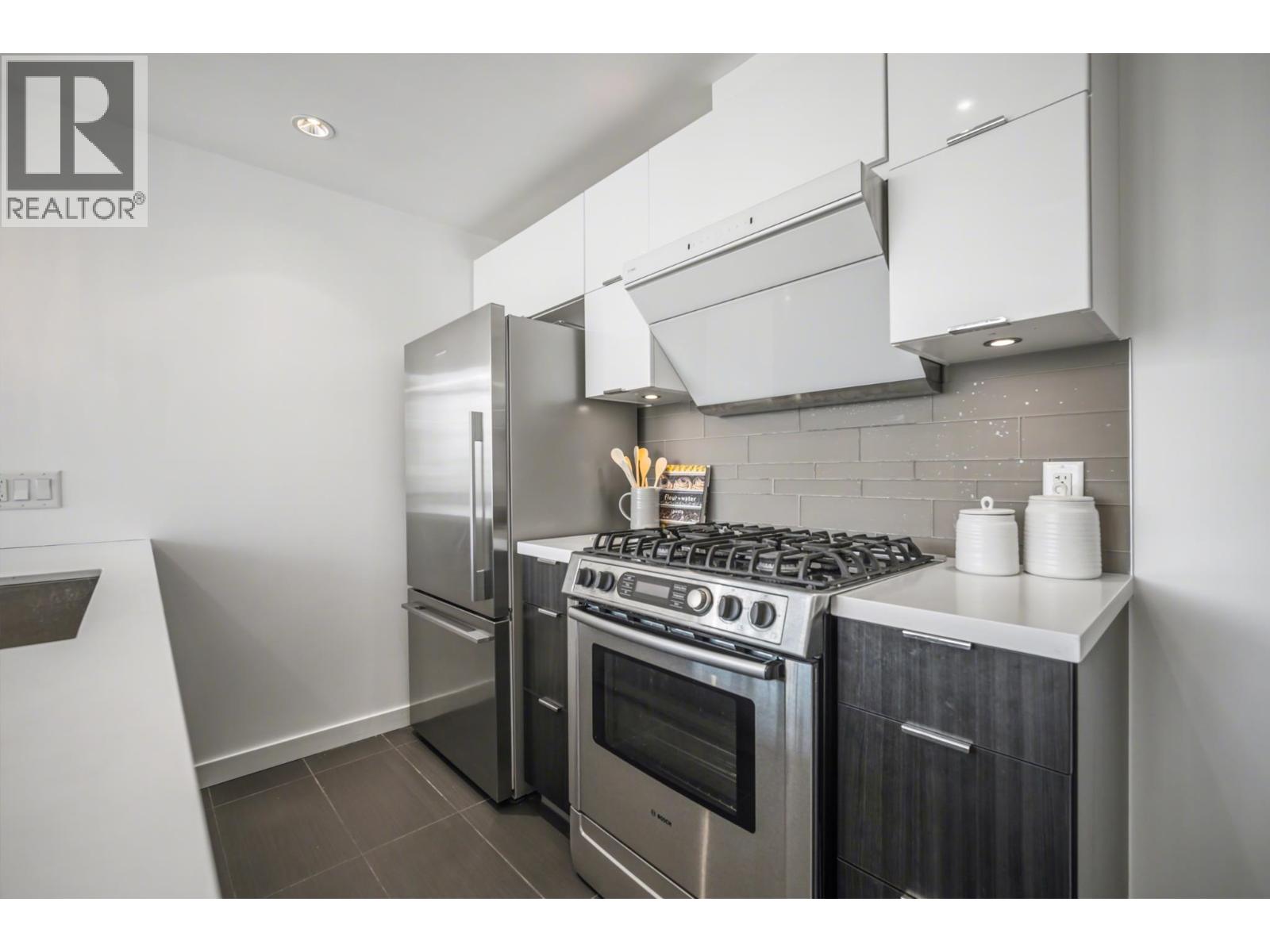 305 1775 Quebec Street, Vancouver, British Columbia  V5T 0E3 - Photo 15 - R3099937