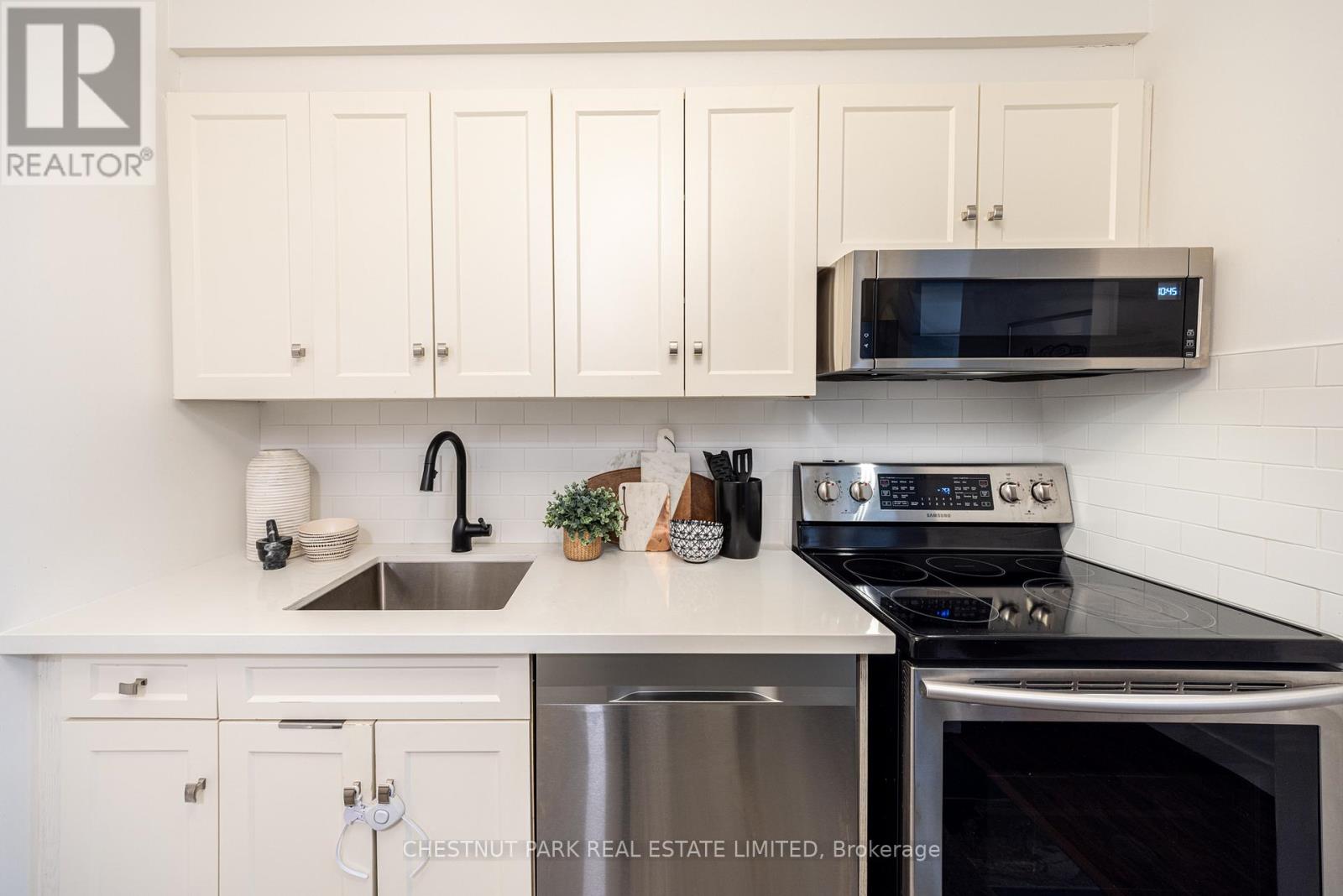 608 - 284 Bloor Street W, Toronto, Ontario  M5S 3B8 - Photo 8 - C13004860