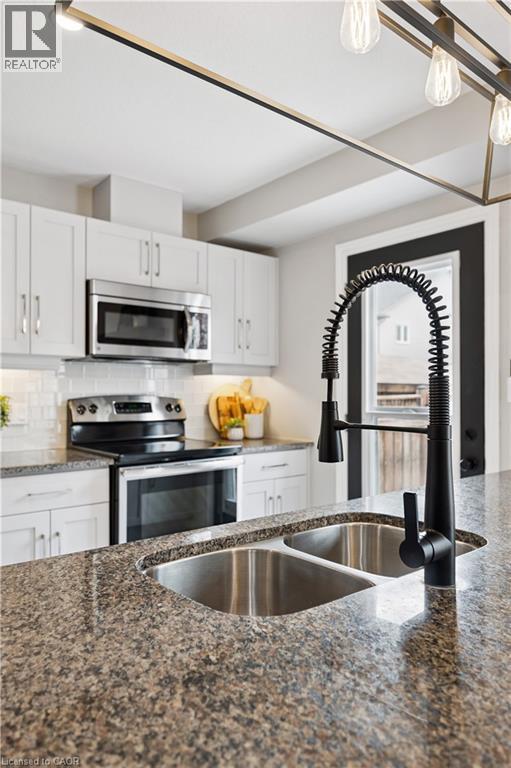 346 Finoro Crescent, Elmira, Ontario  N3B 1N3 - Photo 10 - 40821316