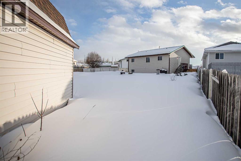 3 Boyer Close, High Level, Alberta  T0H 1Z0 - Photo 25 - A2293127