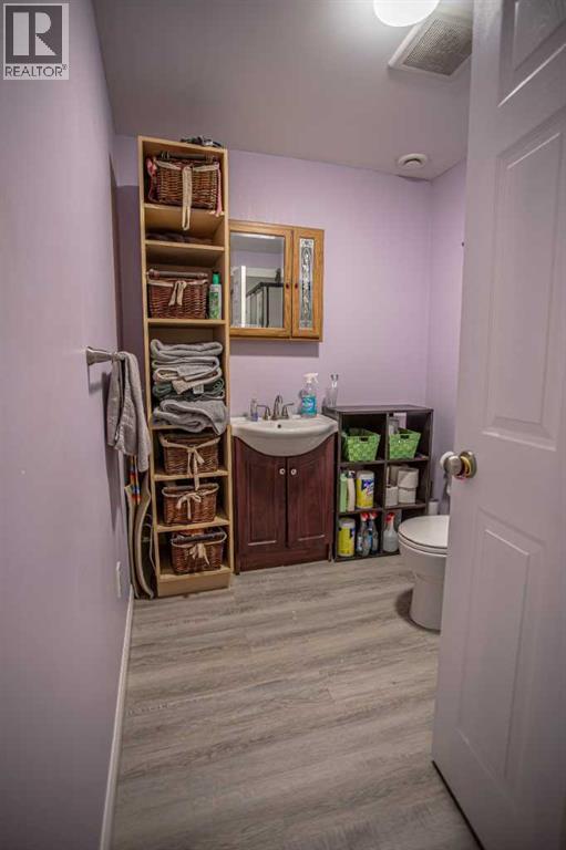 3 Boyer Close, High Level, Alberta  T0H 1Z0 - Photo 16 - A2293127