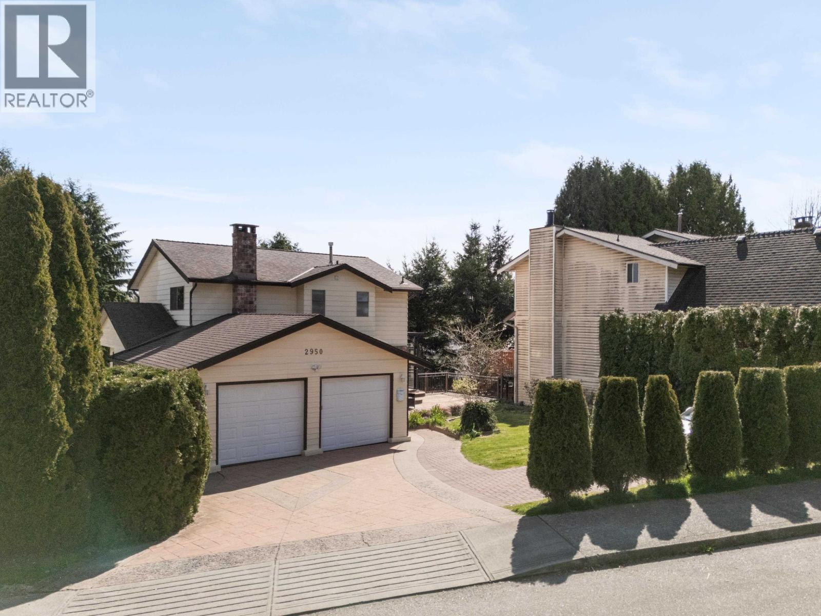 2950 Keets Drive, Coquitlam, British Columbia  V3C 4R6 - Photo 3 - R3110764