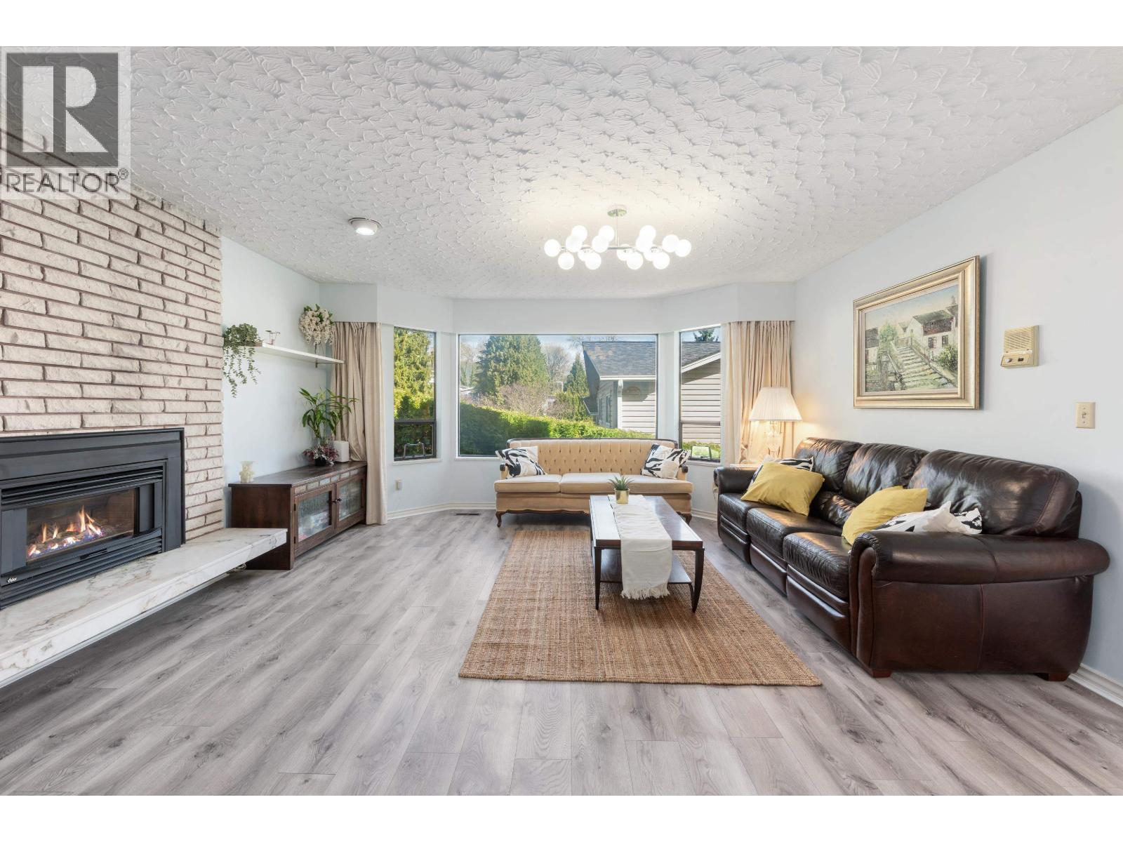 2950 Keets Drive, Coquitlam, British Columbia  V3C 4R6 - Photo 4 - R3110764