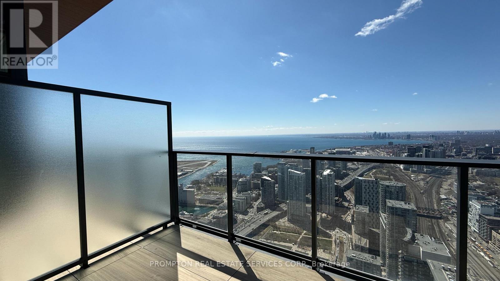 8101 - 3 Concord Cityplace Way, Toronto, Ontario  M5V 0X4 - Photo 30 - C13004878