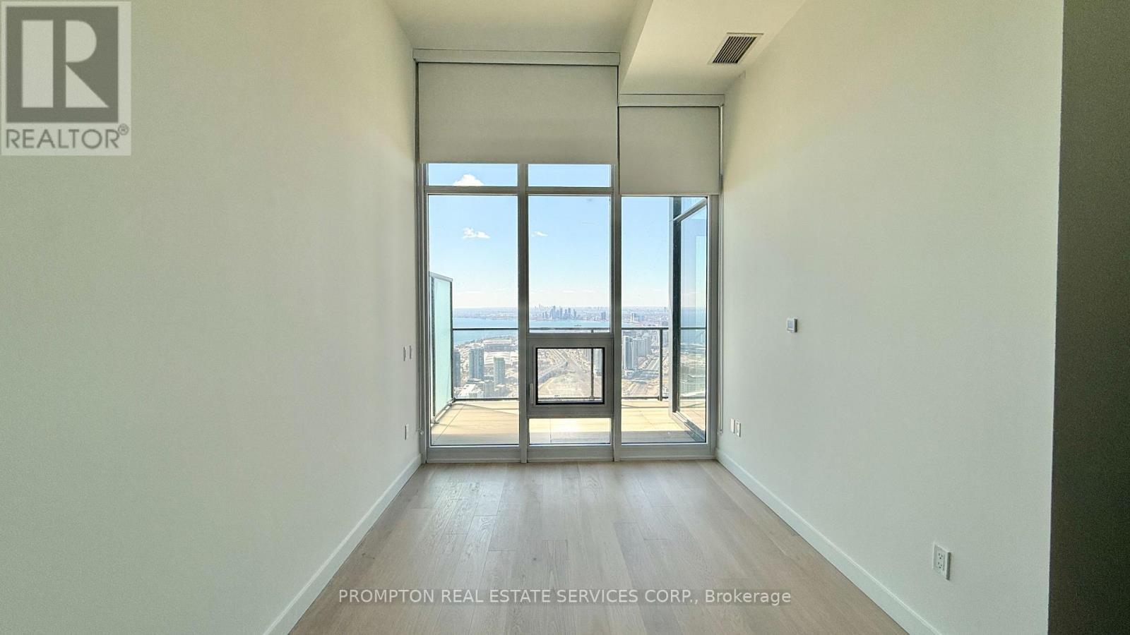 8101 - 3 Concord Cityplace Way, Toronto, Ontario  M5V 0X4 - Photo 7 - C13004878