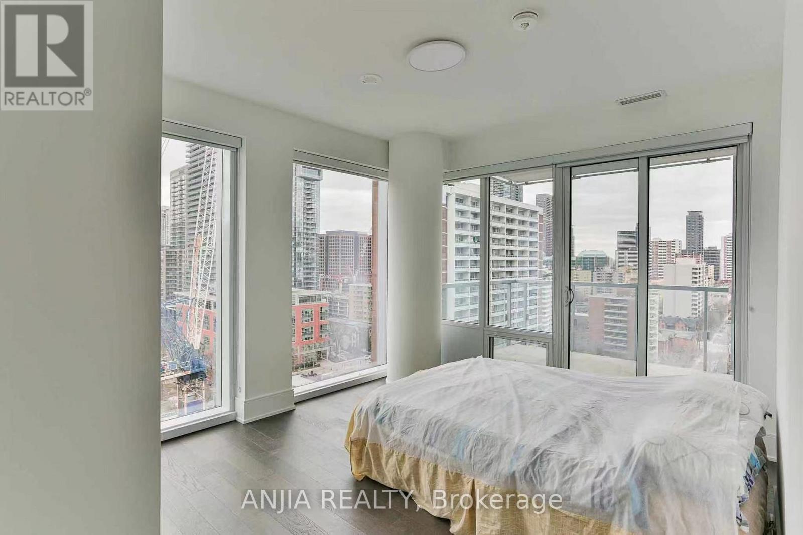 1716 - 1 Gloucester Street, Toronto, Ontario  M4Y 0C7 - Photo 3 - C13004880