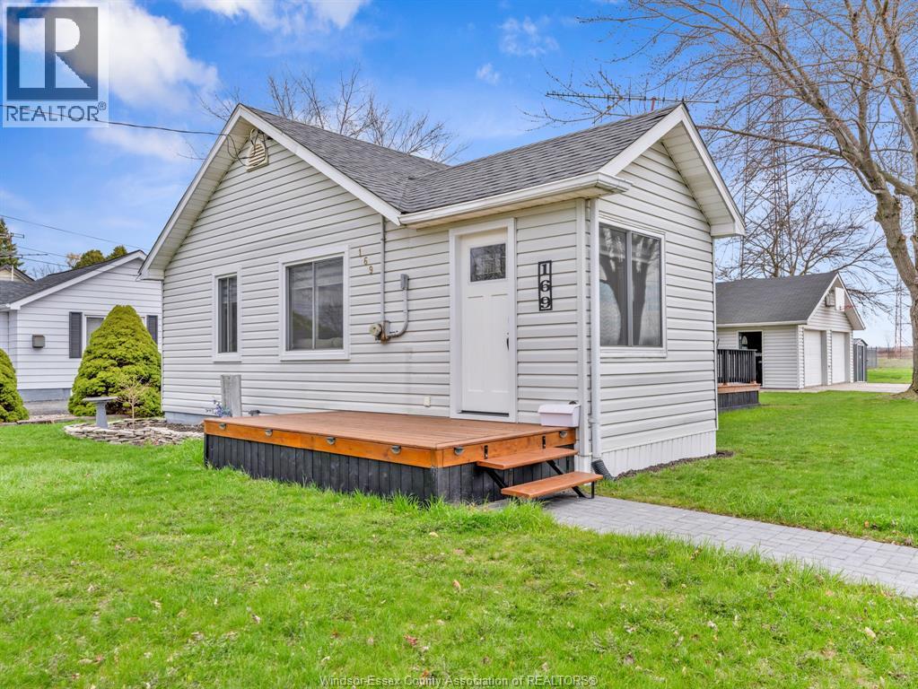 169 Girard, Amherstburg, Ontario  N9V 2X2 - Photo 2 - 26005654