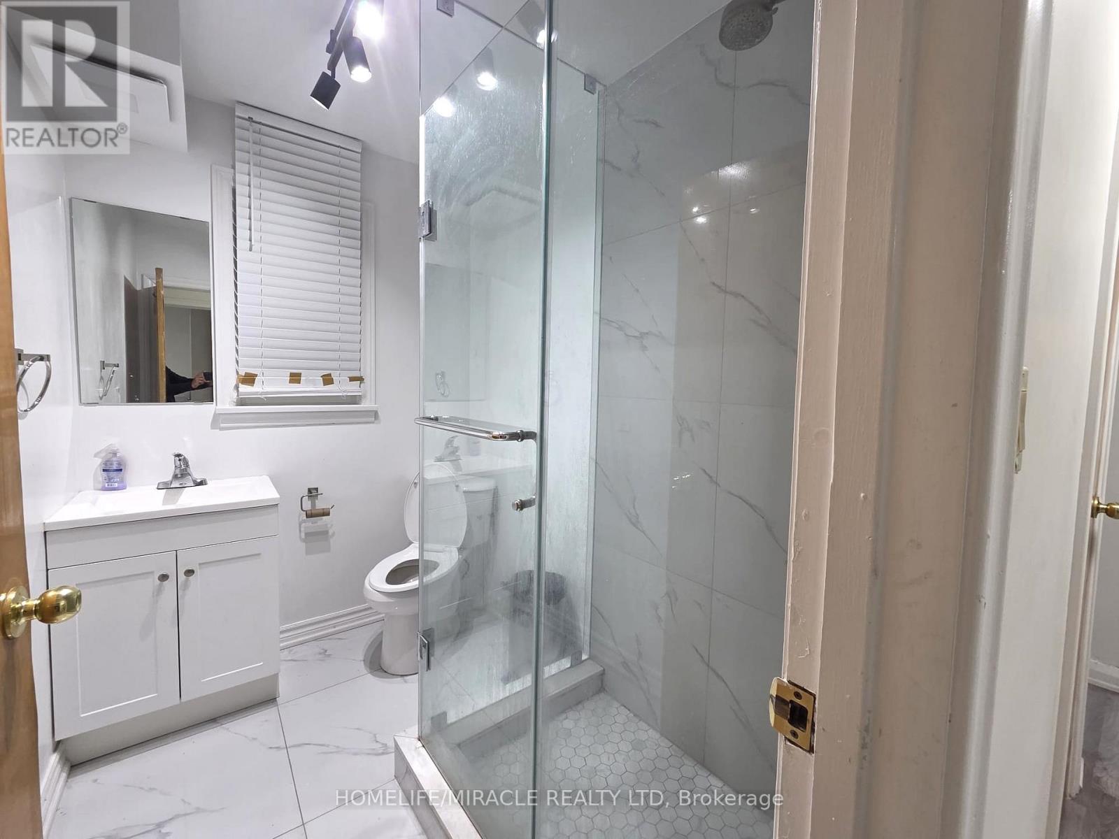 Main - 94 Taunton Road W, Oshawa, Ontario  L1G 3T2 - Photo 7 - E13004886