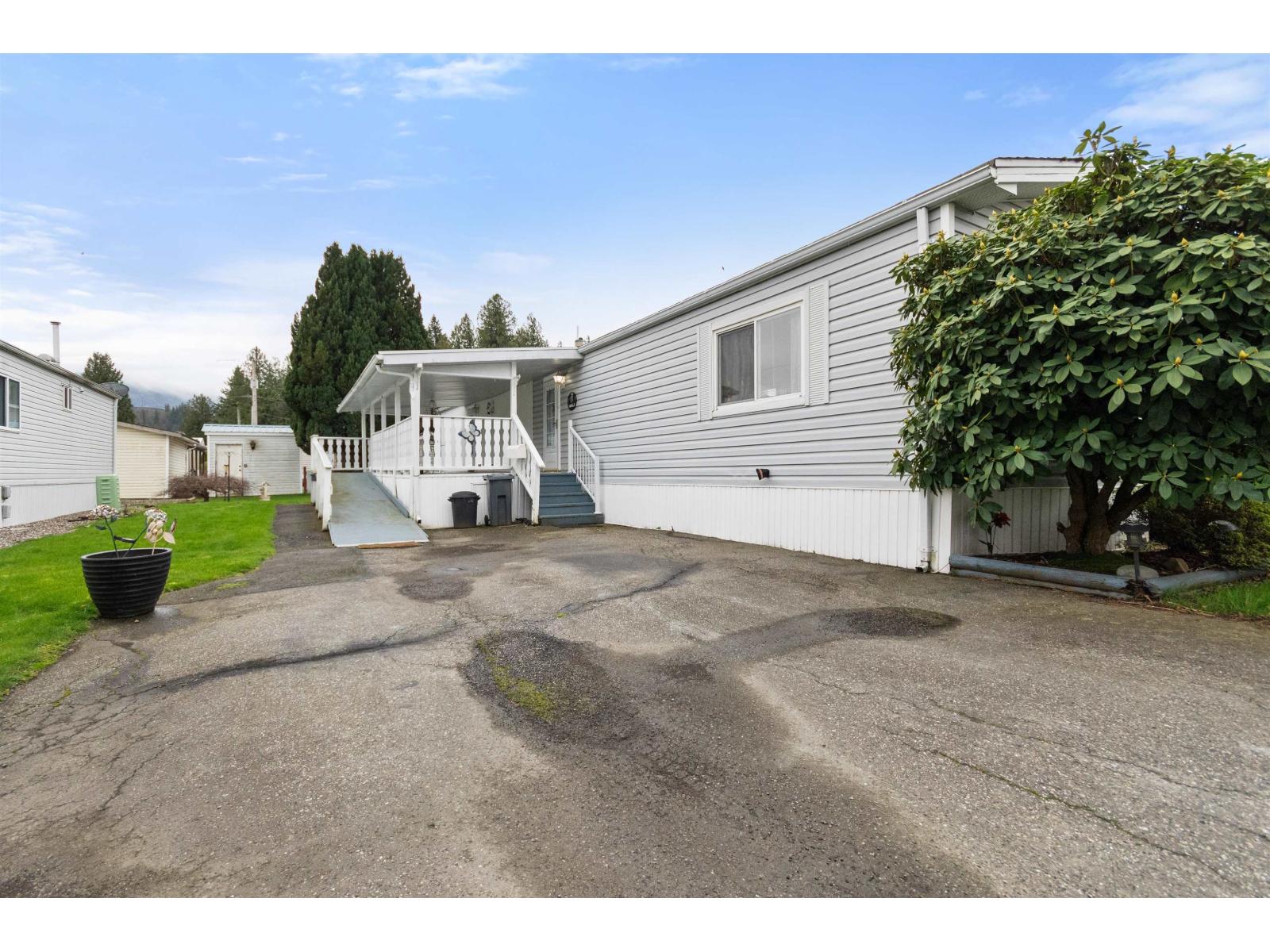 81 6035 Vedder Road, Sardis South, Chilliwack, British Columbia  V2R 1E5 - Photo 2 - R3111785