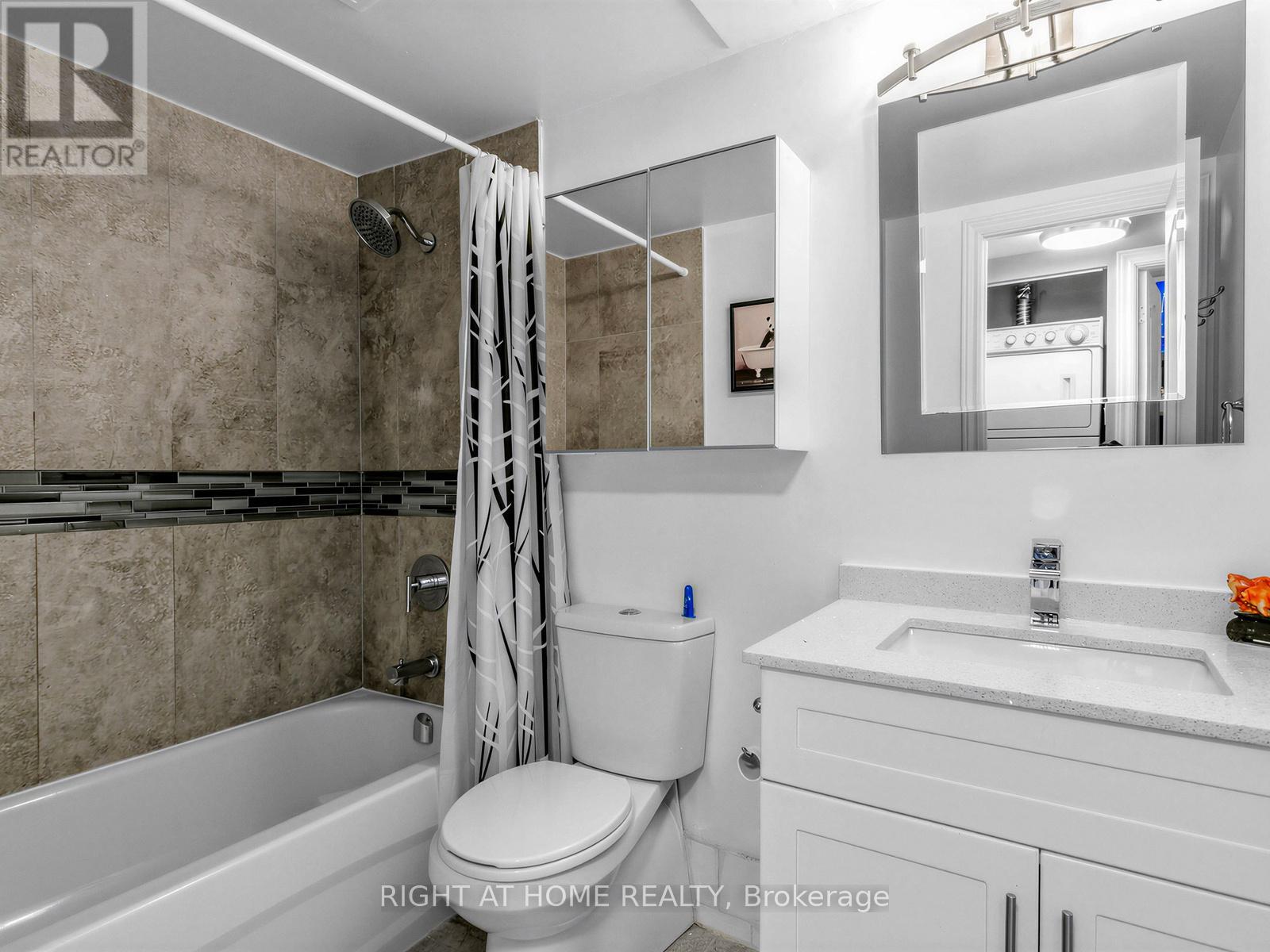 1509 - 20 Mississauga Valley Boulevard, Mississauga, Ontario  L5A 3S1 - Photo 27 - W12882594