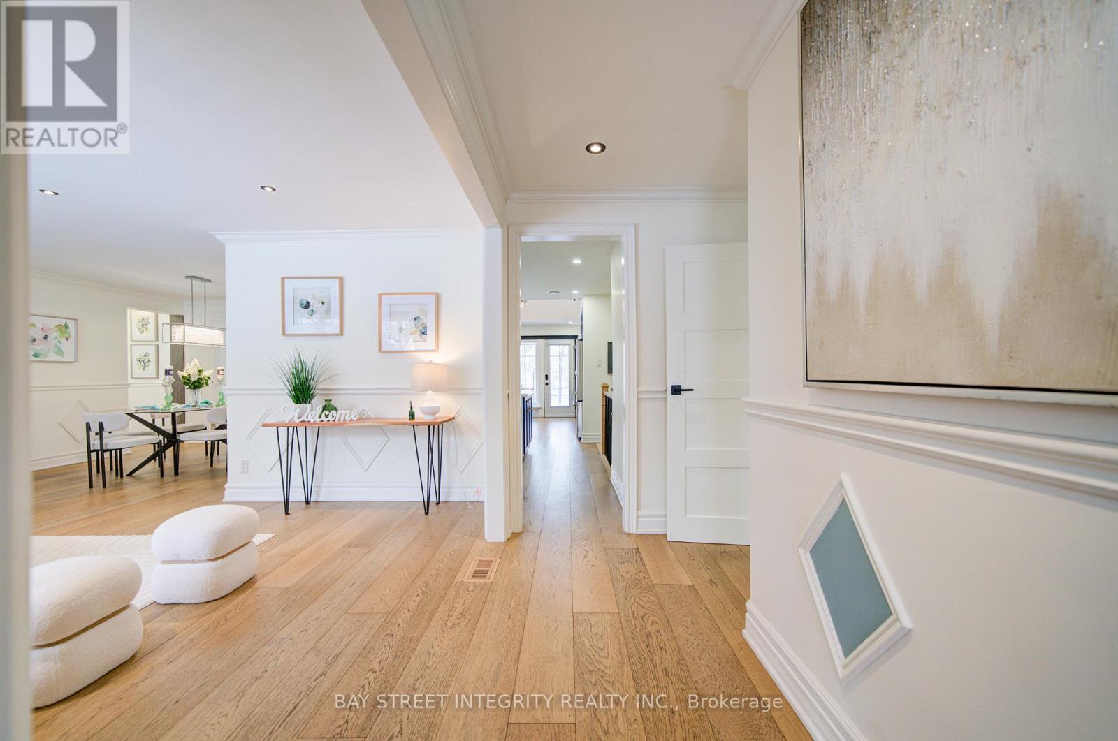 409 River Side Drive, Oakville, Ontario  L6K 3N6 - Photo 6 - W12674954