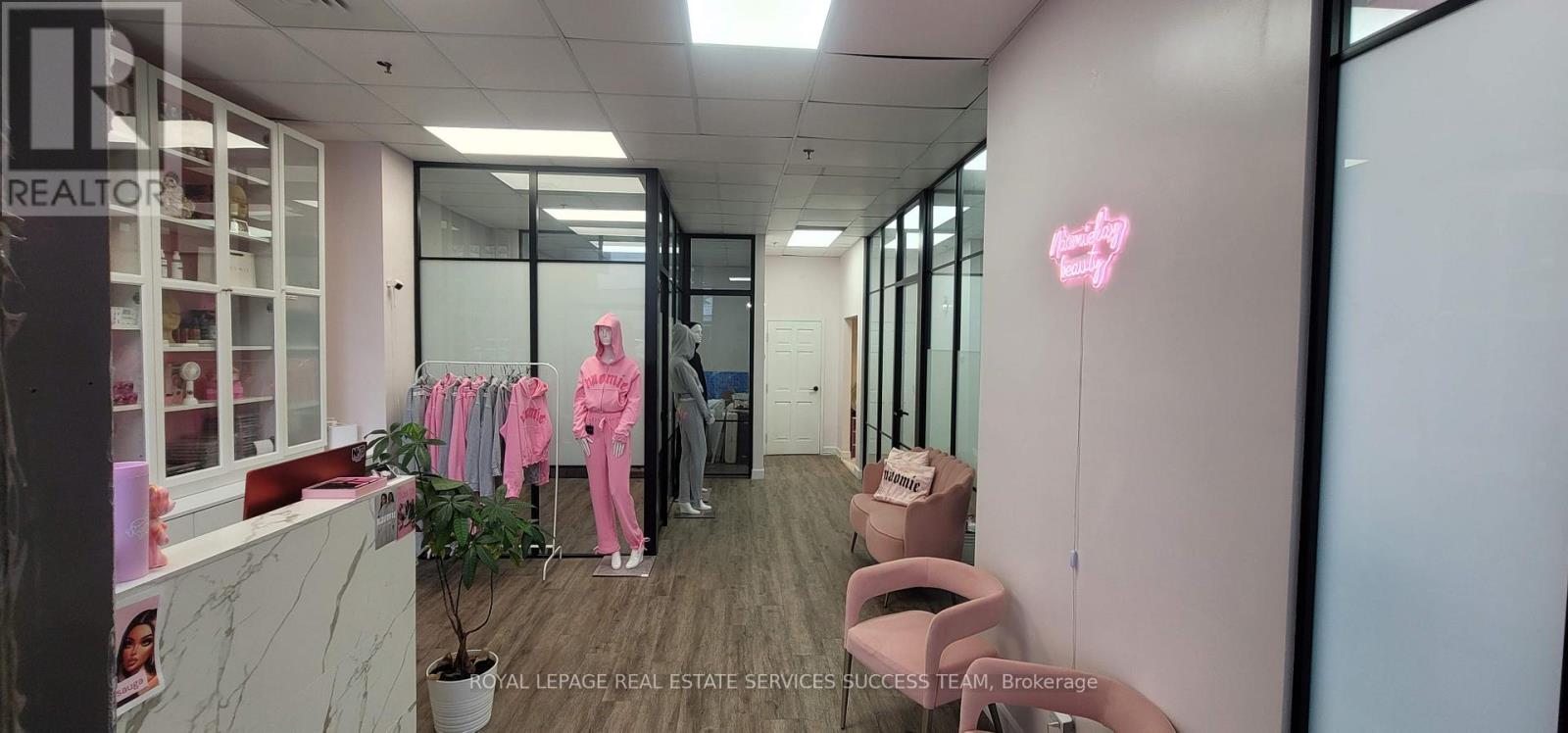 6 - 3075 Ridgeway Drive, Mississauga, Ontario  L5L 5M6 - Photo 3 - W13004888